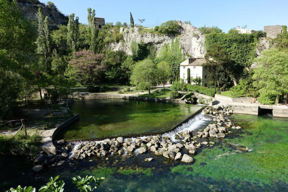 Le Mas De Guiguite Mézoargues Dış mekan fotoğraf